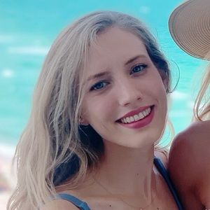 Meet your Posher, Aimee